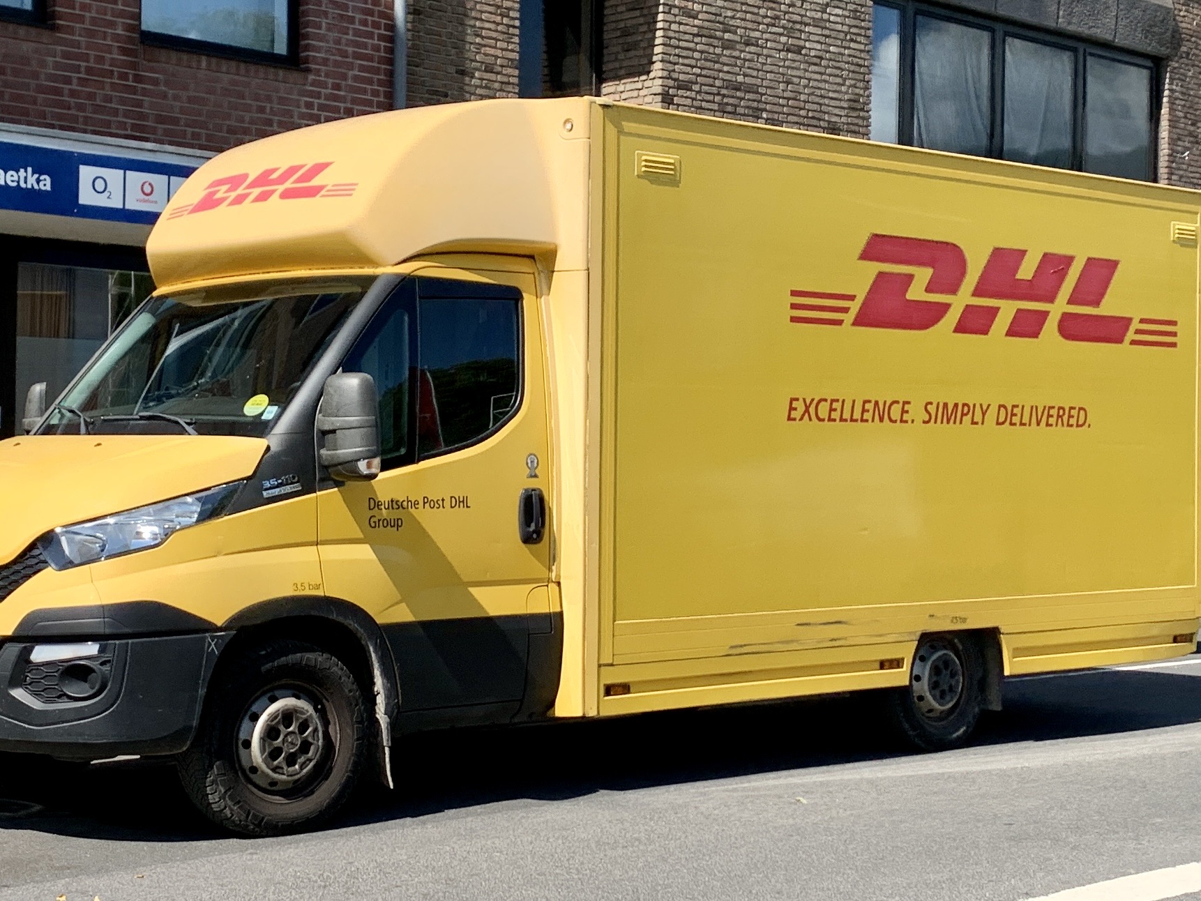 DHL Lieferwagen